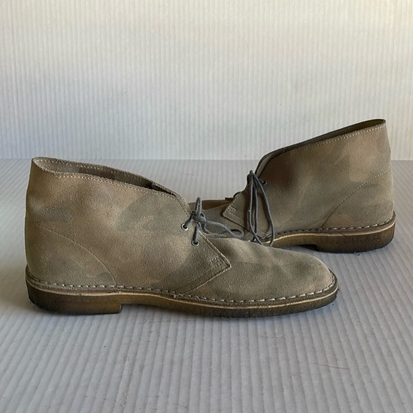Clarks Originals Camo Print Suede Desert Boots - Picture 6 of 11